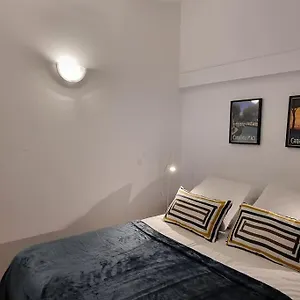  Appartement T2 Charmant - Hypercentre - Quai De Garonne - Wifi France